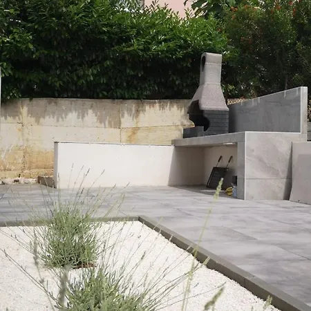 Daire A&m With Swimming Pool Trogir