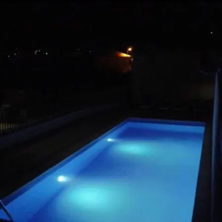 Daire A&m With Swimming Pool *